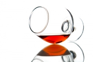 Bebidas espirituosas sofrem queda de 35% no canal Horeca até agosto de 2020