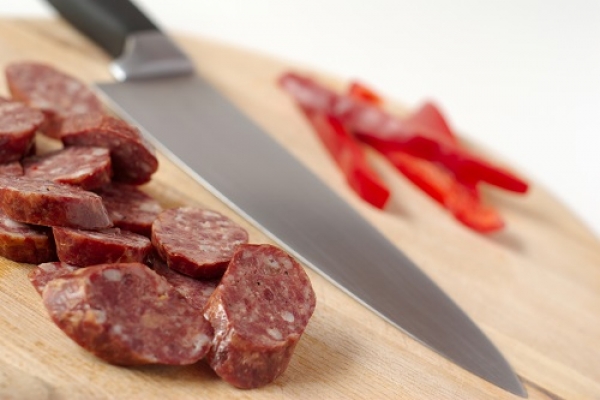 Bruxelas financia campanha para incentivar jovens a comer carne de porco