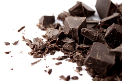Estudo aponta vantagens para a visão de quem consome chocolate negro