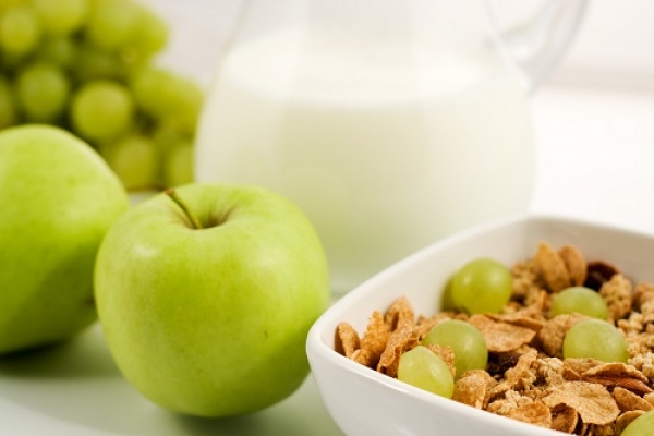 Não tomar pequeno almoço aumenta risco de obesidade